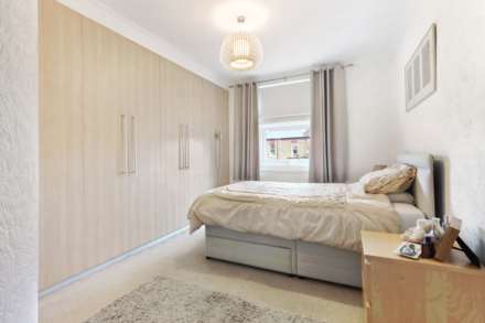 Macdonald Road, London, Image 4