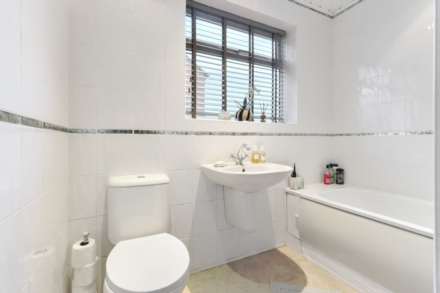 Macdonald Road, London, Image 6