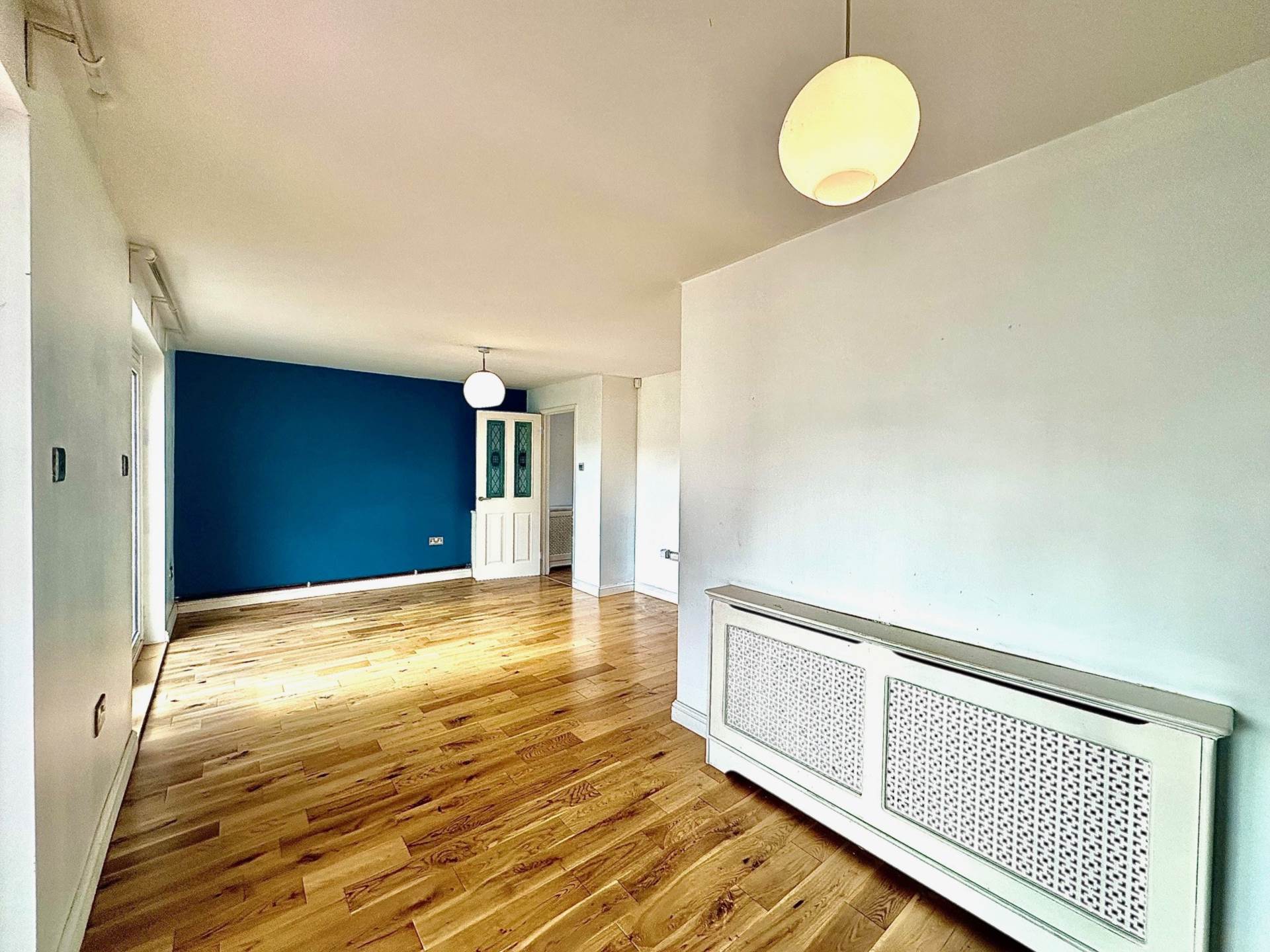 Marshalls Close, New Southgate, London N11, Image 5