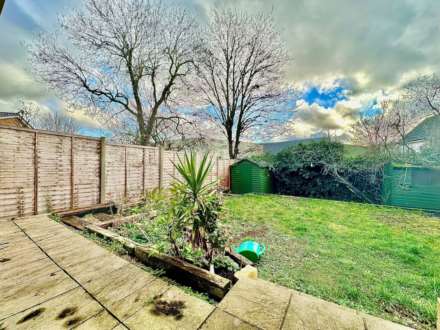 Marshalls Close, New Southgate, London N11, Image 12
