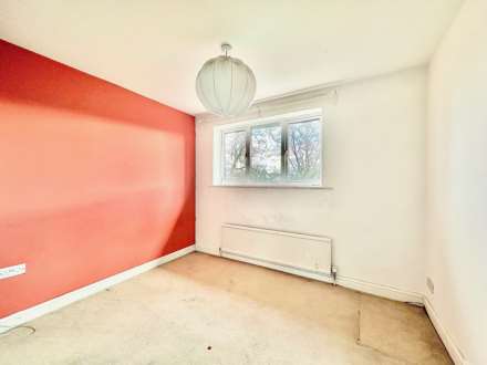 Marshalls Close, New Southgate, London N11, Image 7