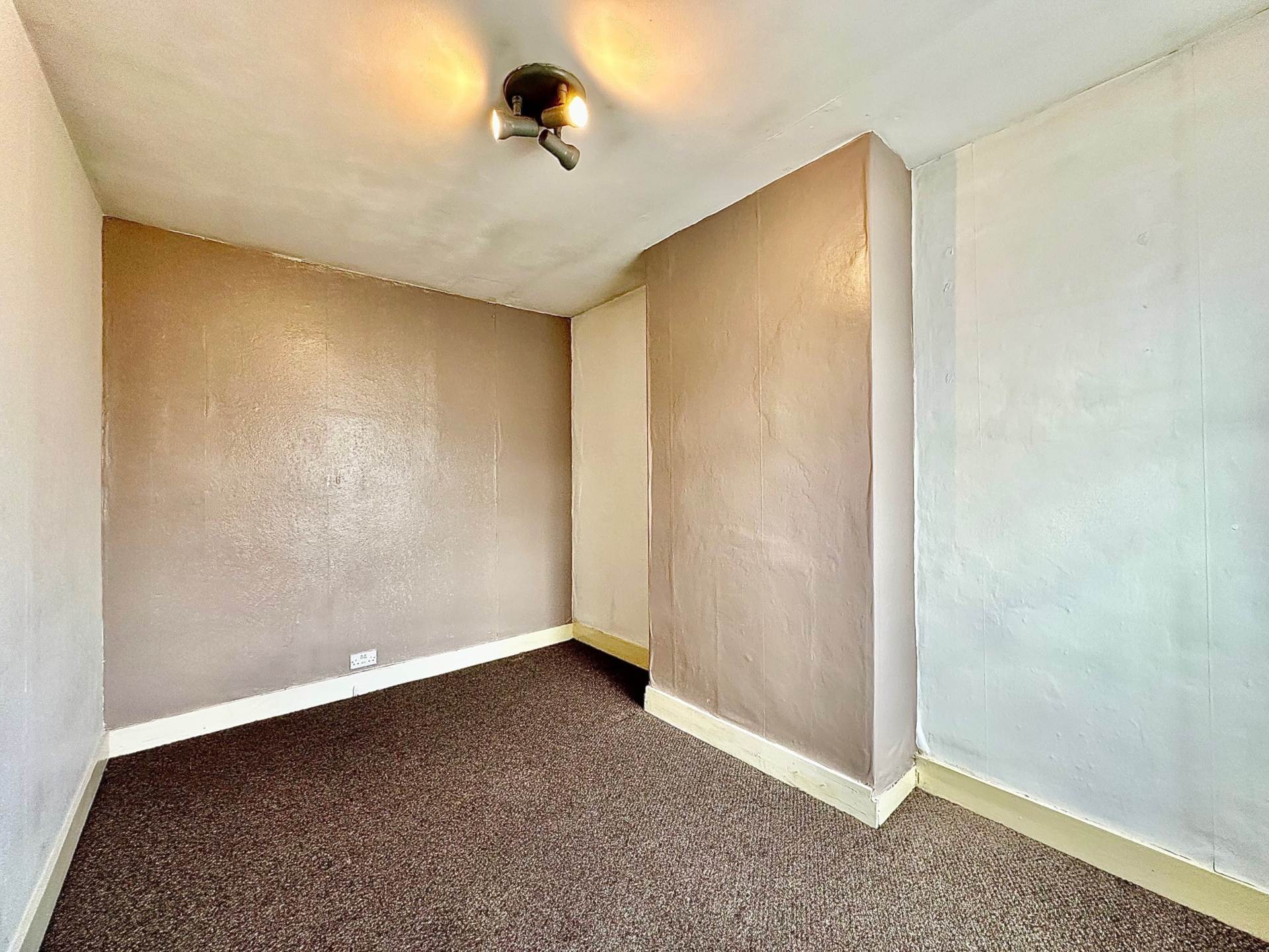 Sheldon Road, Edmonton, London N18, Image 15