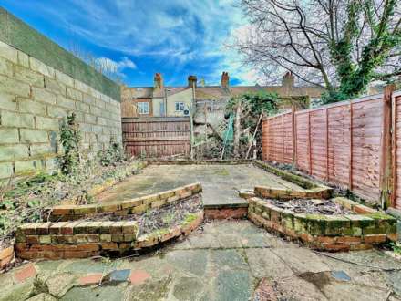 Sheldon Road, Edmonton, London N18, Image 17