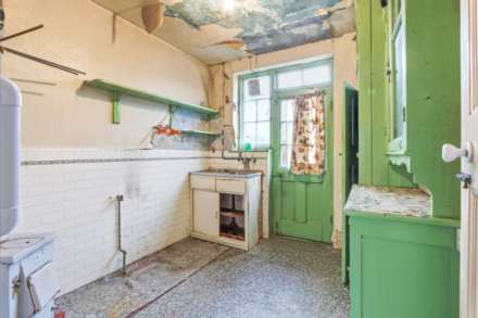 Ashurst Road, London, Image 5