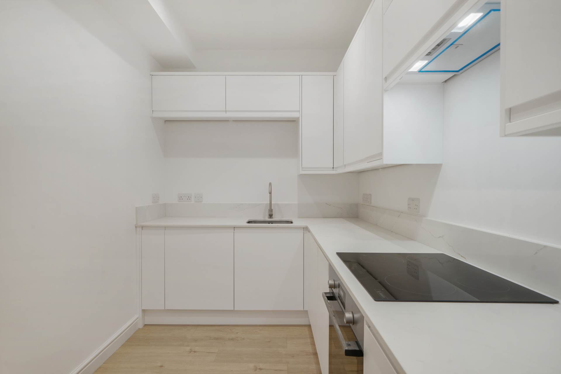 Nether Street, West Finchley London N3, Image 12