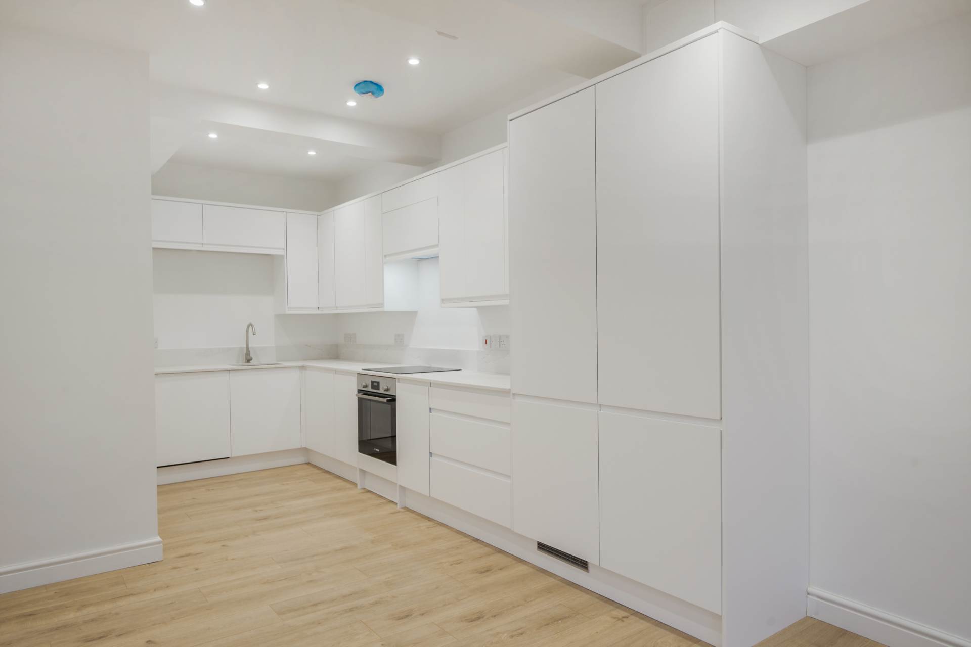 Nether Street, West Finchley London N3, Image 5