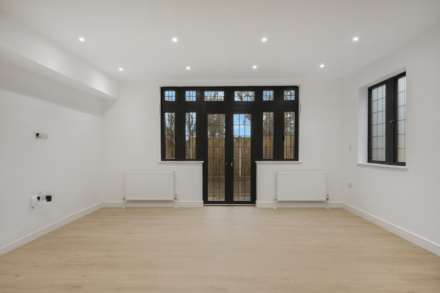 Nether Street, West Finchley London N3, Image 6