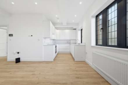 Nether Street, West Finchley London N3, Image 4