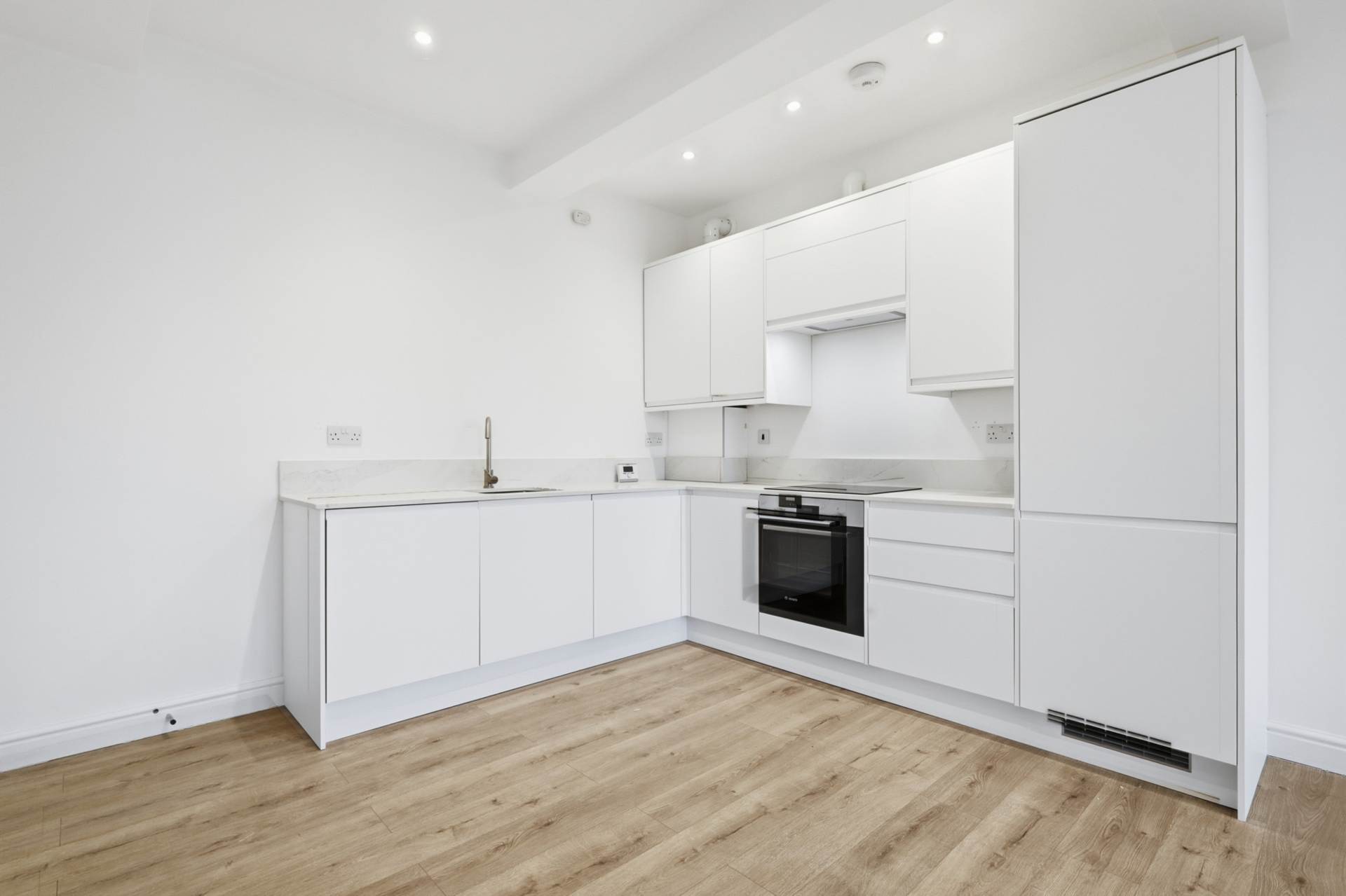 Nether Street, West Finchley London N3, Image 4