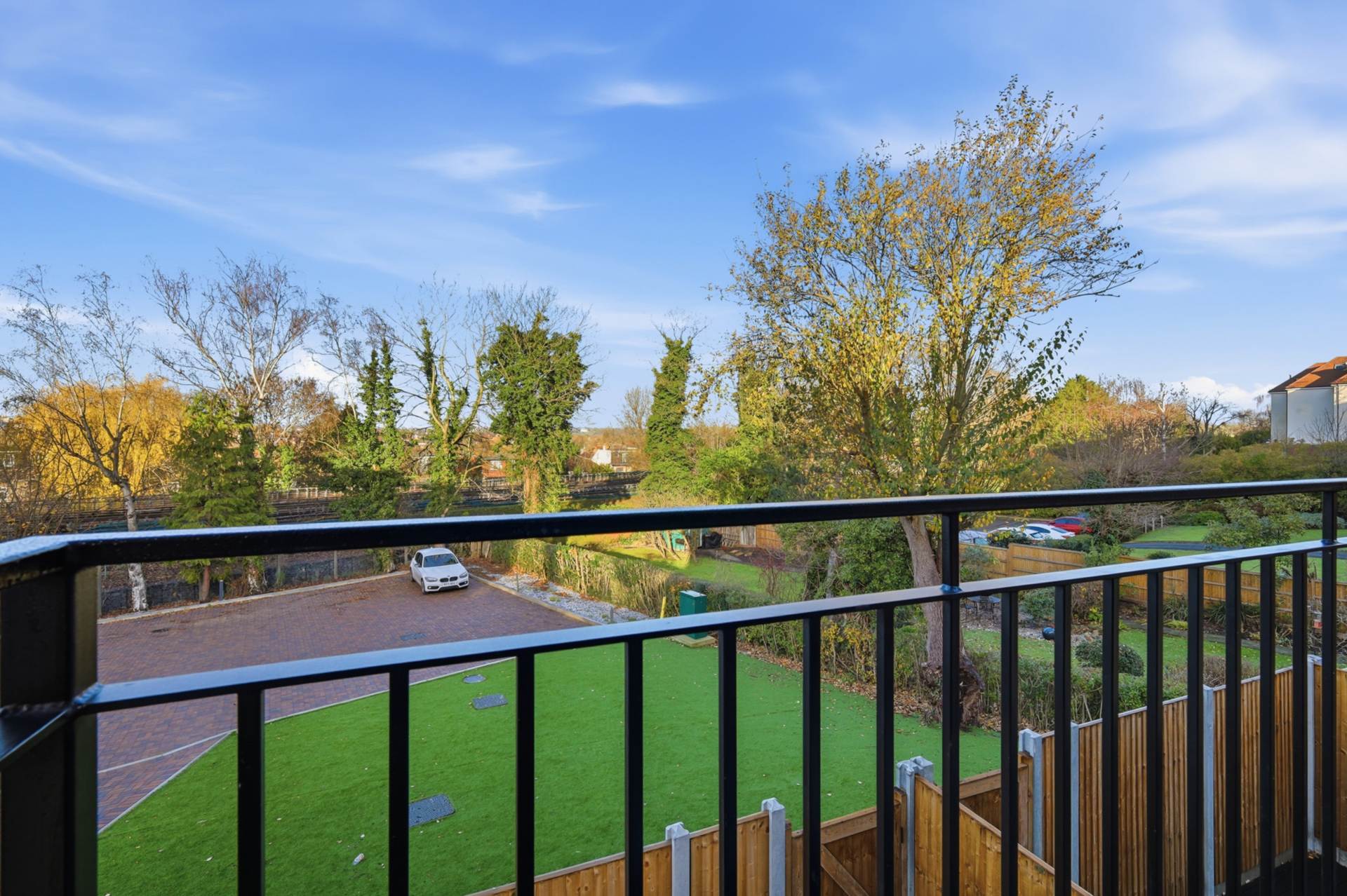 Nether Street, West Finchley London N3, Image 7