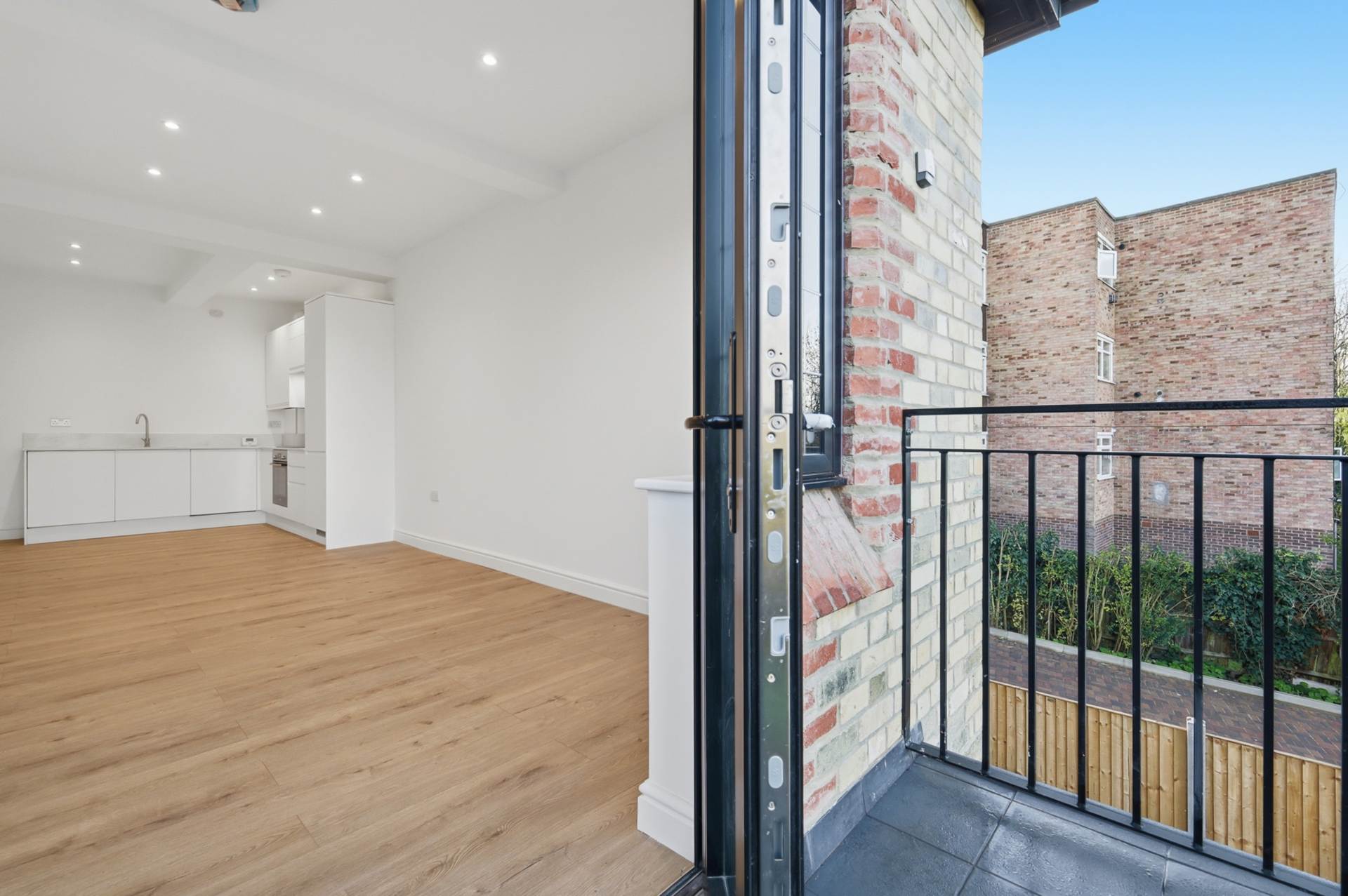 Nether Street, West Finchley London N3, Image 8