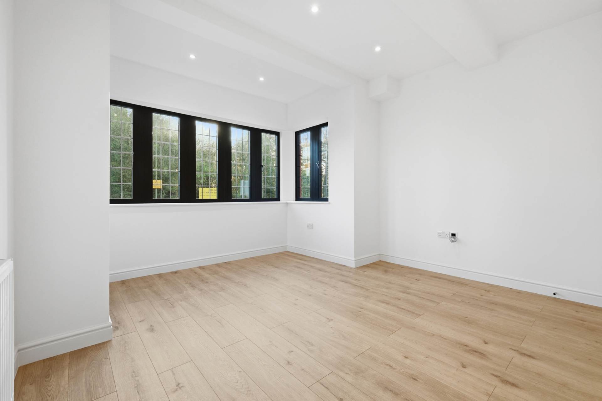 Nethr Street, West Finchley London N3, Image 10