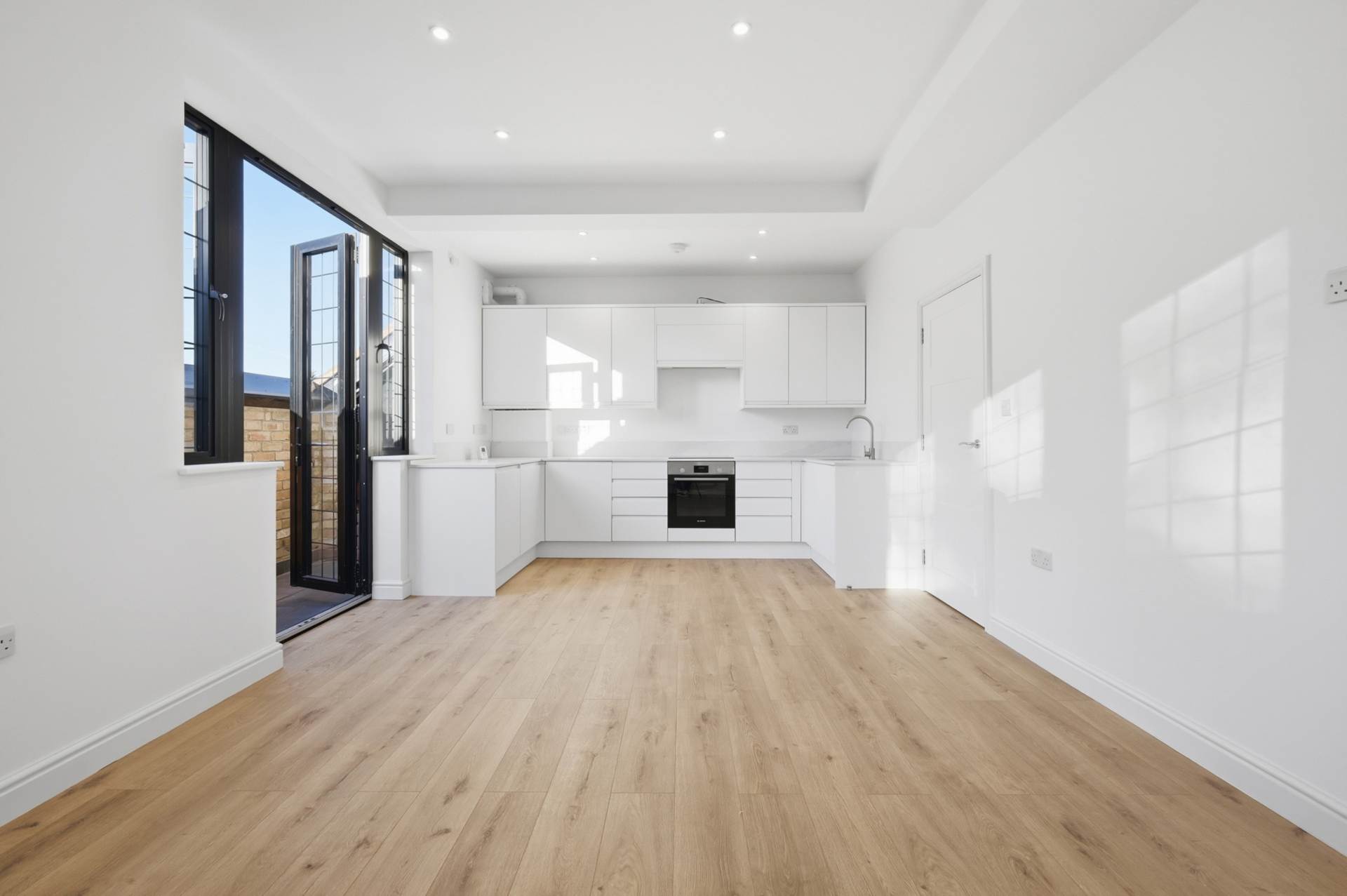 Nethr Street, West Finchley London N3, Image 4