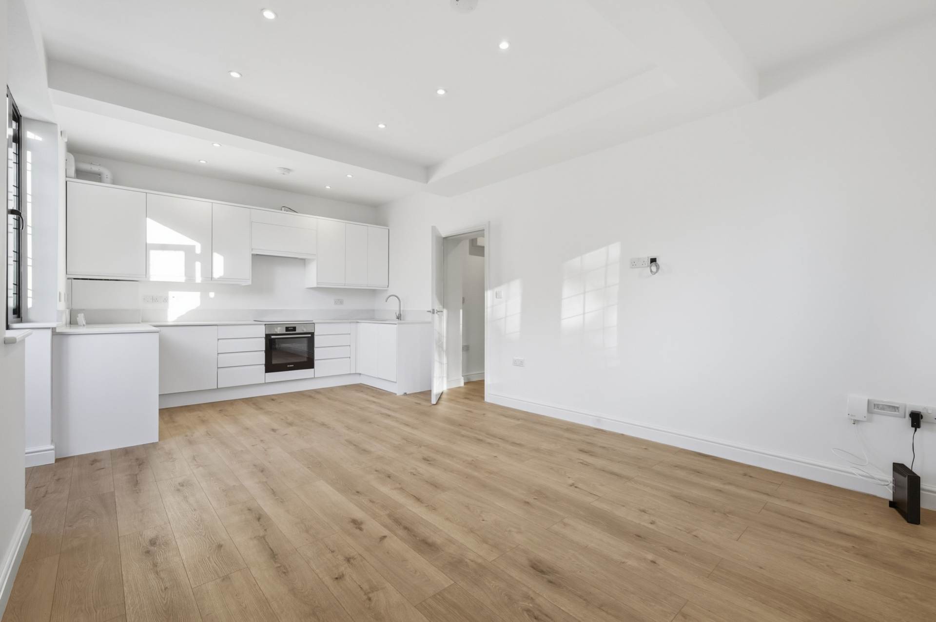 Nethr Street, West Finchley London N3, Image 6