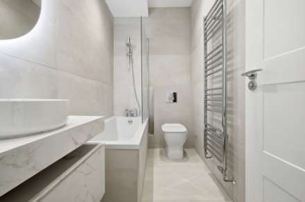 Nethr Street, West Finchley London N3, Image 12