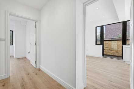 Nethr Street, West Finchley London N3, Image 2