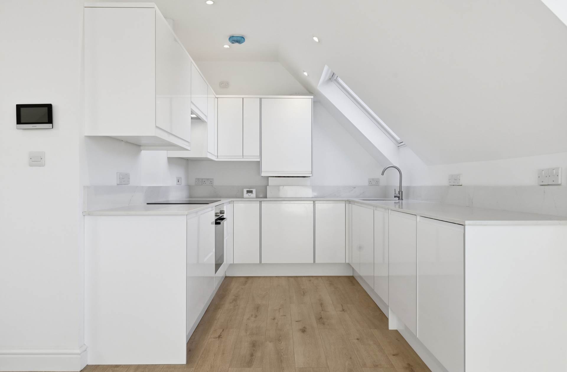 Nether Street, West Finchley London N3, Image 7