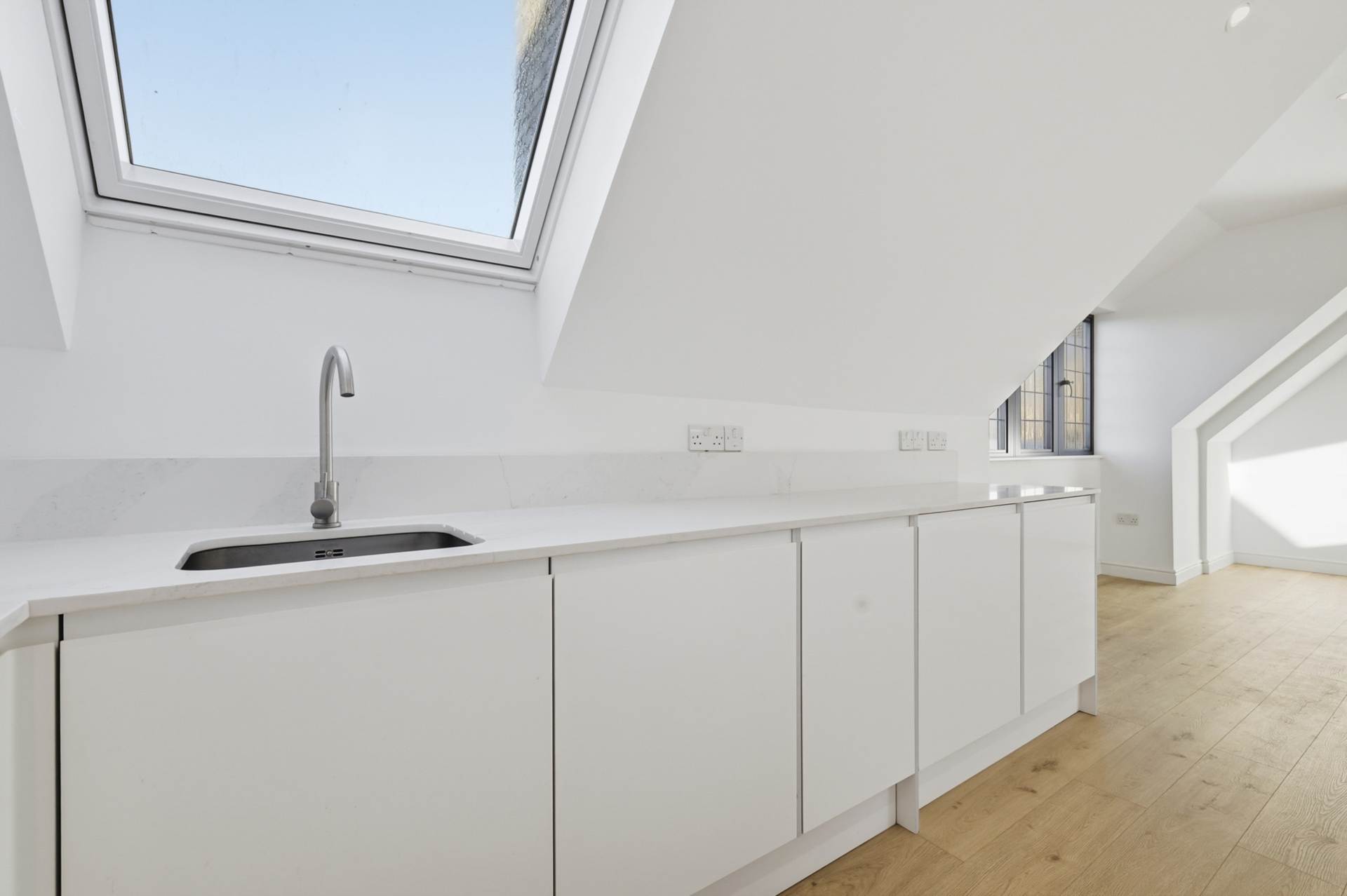 Nether Street, West Finchley London N3, Image 9