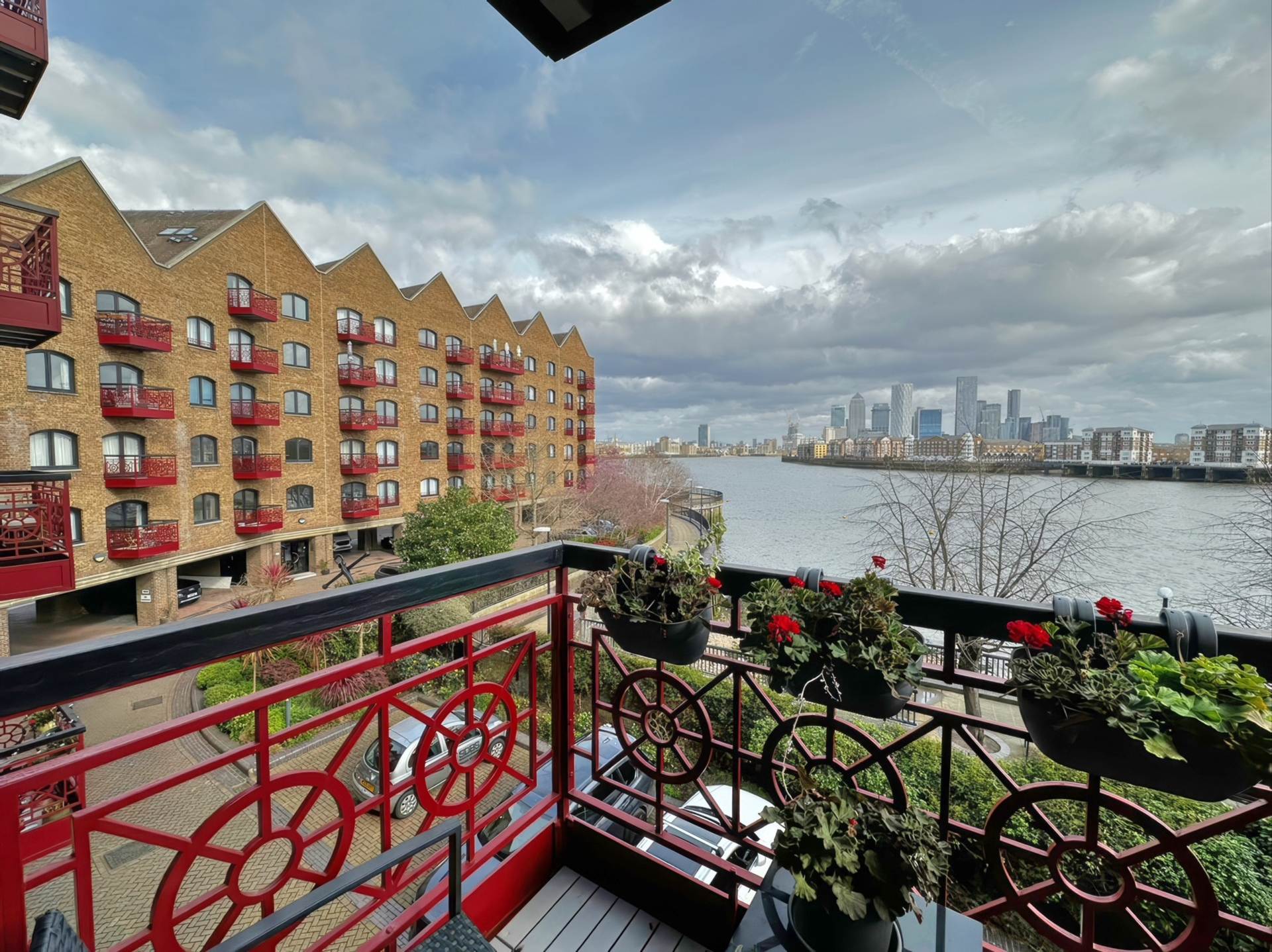 Wapping Wall, London E1W, Image 11