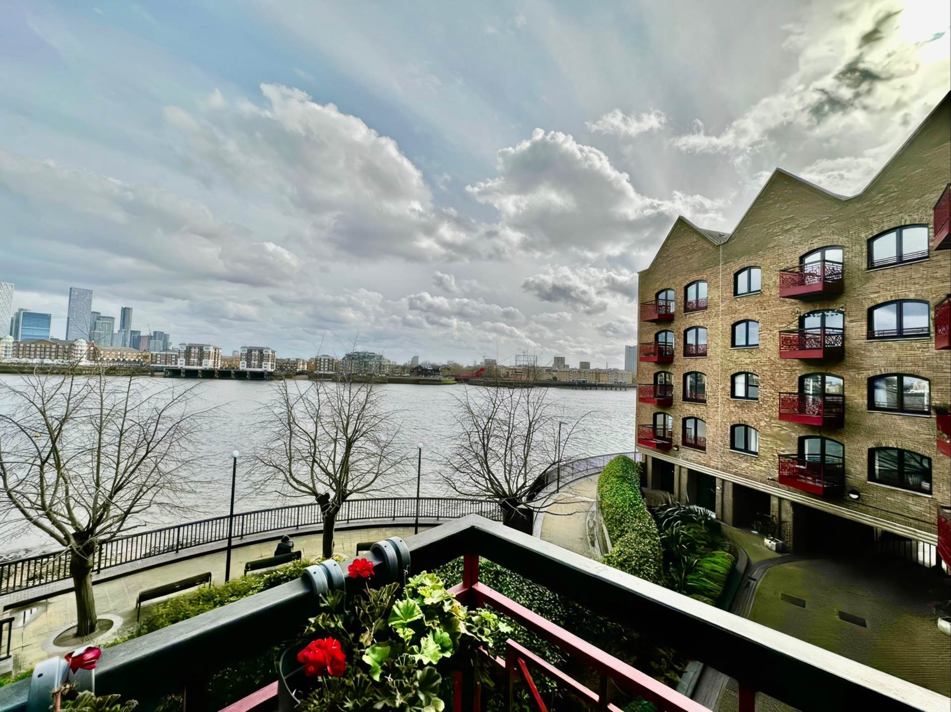 Wapping Wall, London E1W, Image 12