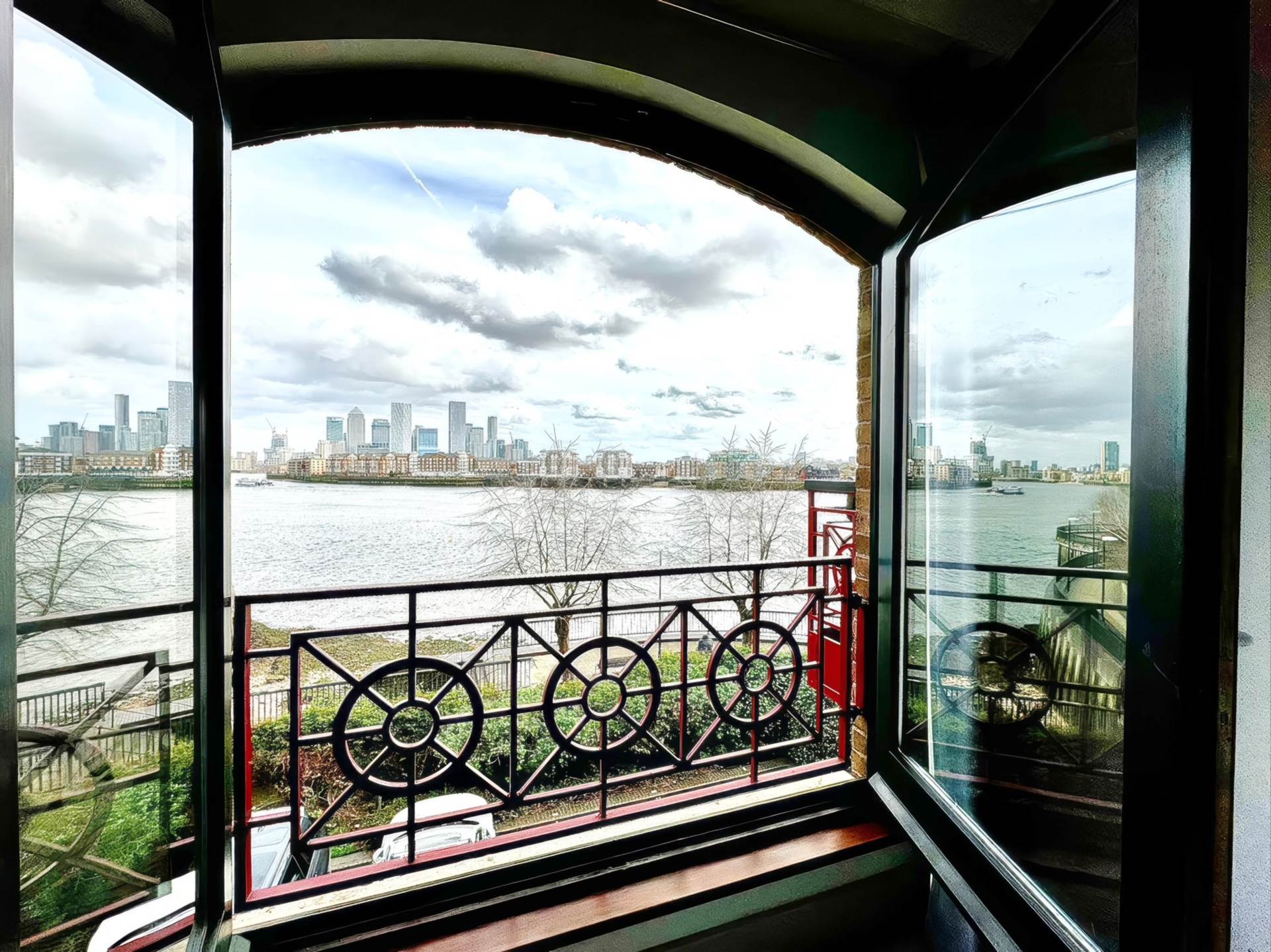 Wapping Wall, London E1W, Image 14