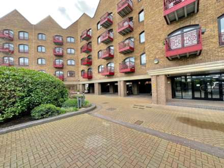 Wapping Wall, London E1W, Image 23