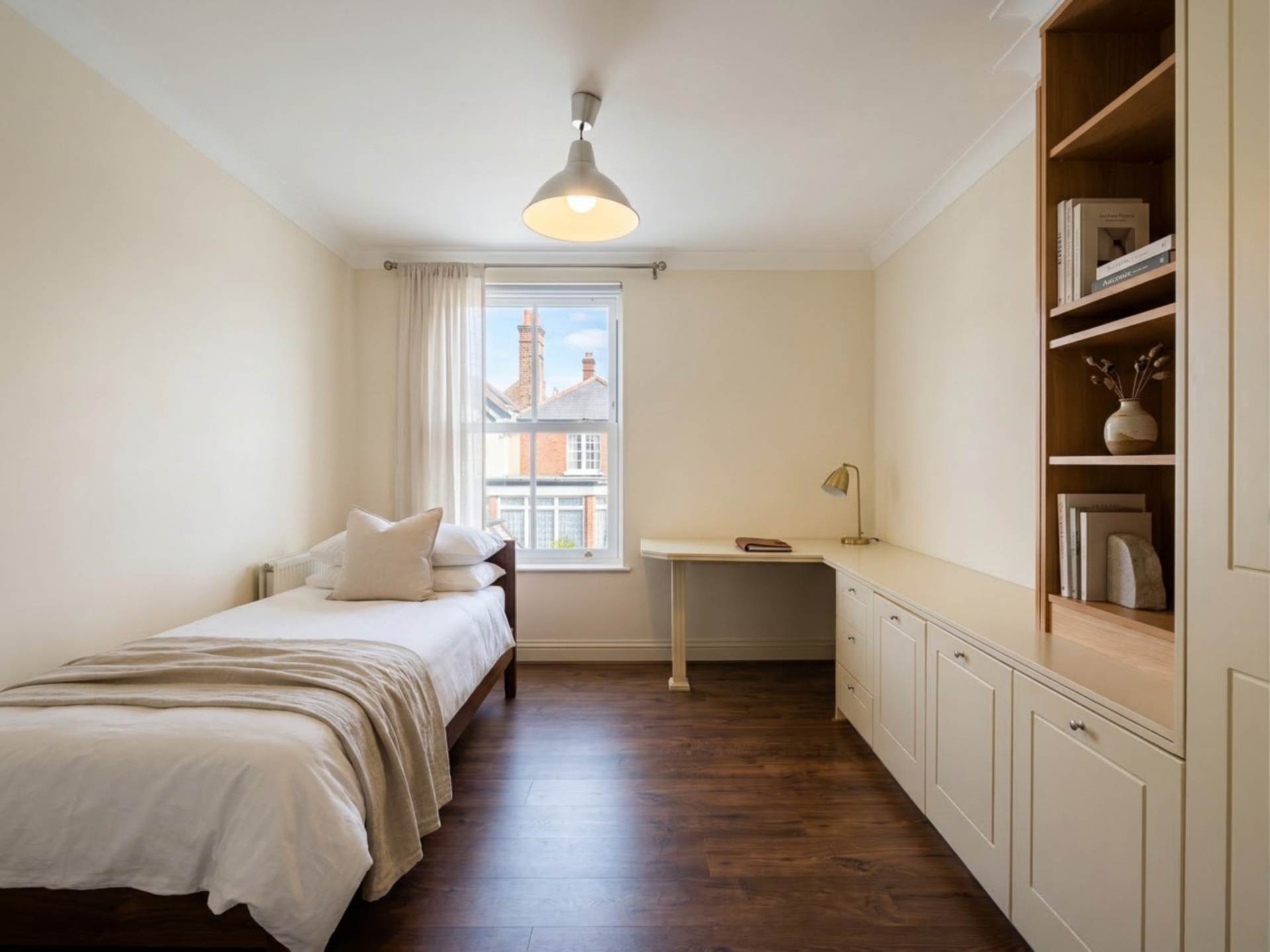 The Green, Winchmore Hill, London N21, Image 13