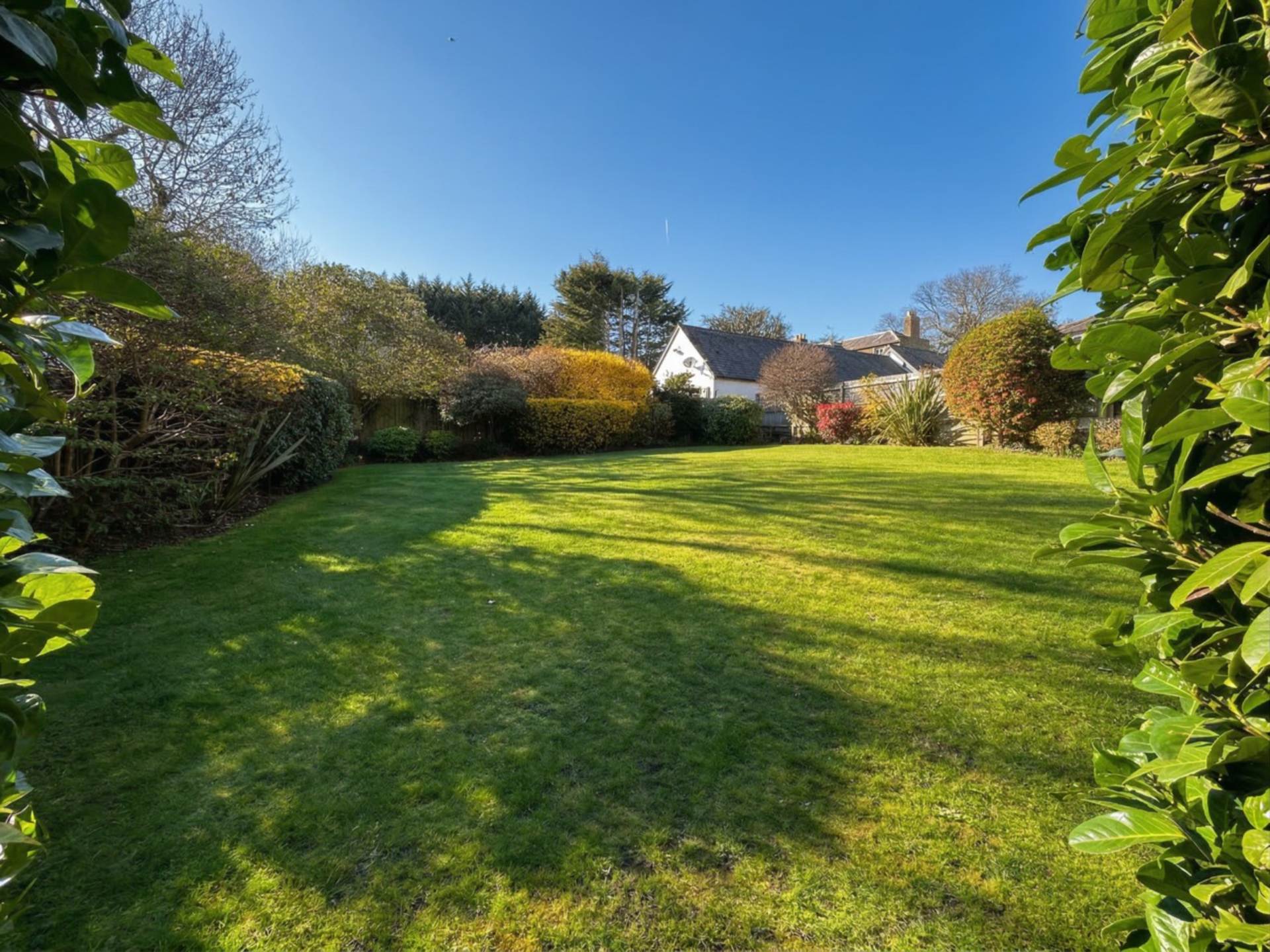 The Green, Winchmore Hill, London N21, Image 16