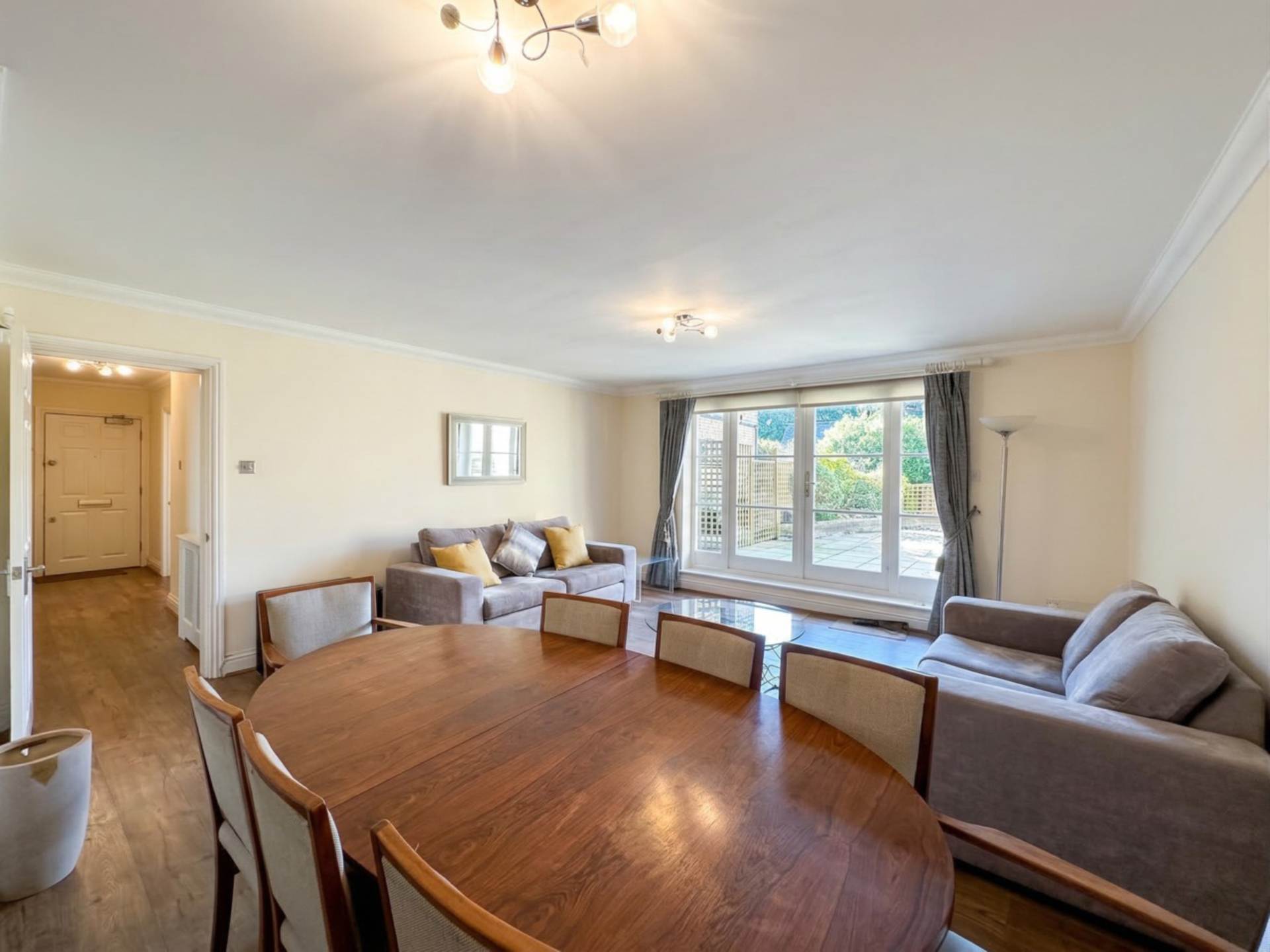 The Green, Winchmore Hill, London N21, Image 4