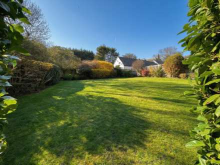 The Green, Winchmore Hill, London N21, Image 16