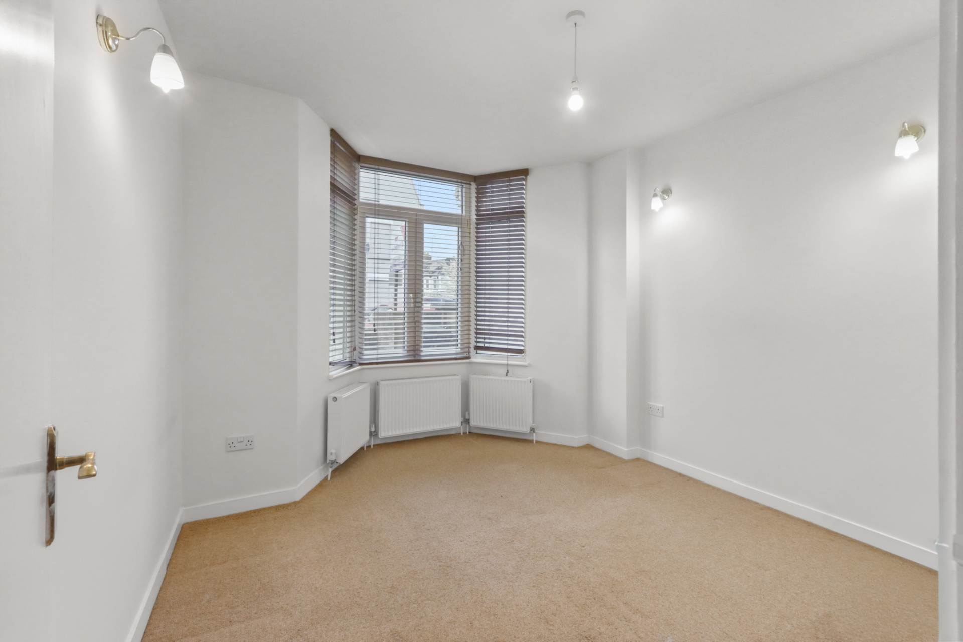 Parkhurst Road, London, Image 5