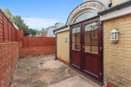 Parkhurst Road, London, Image 8