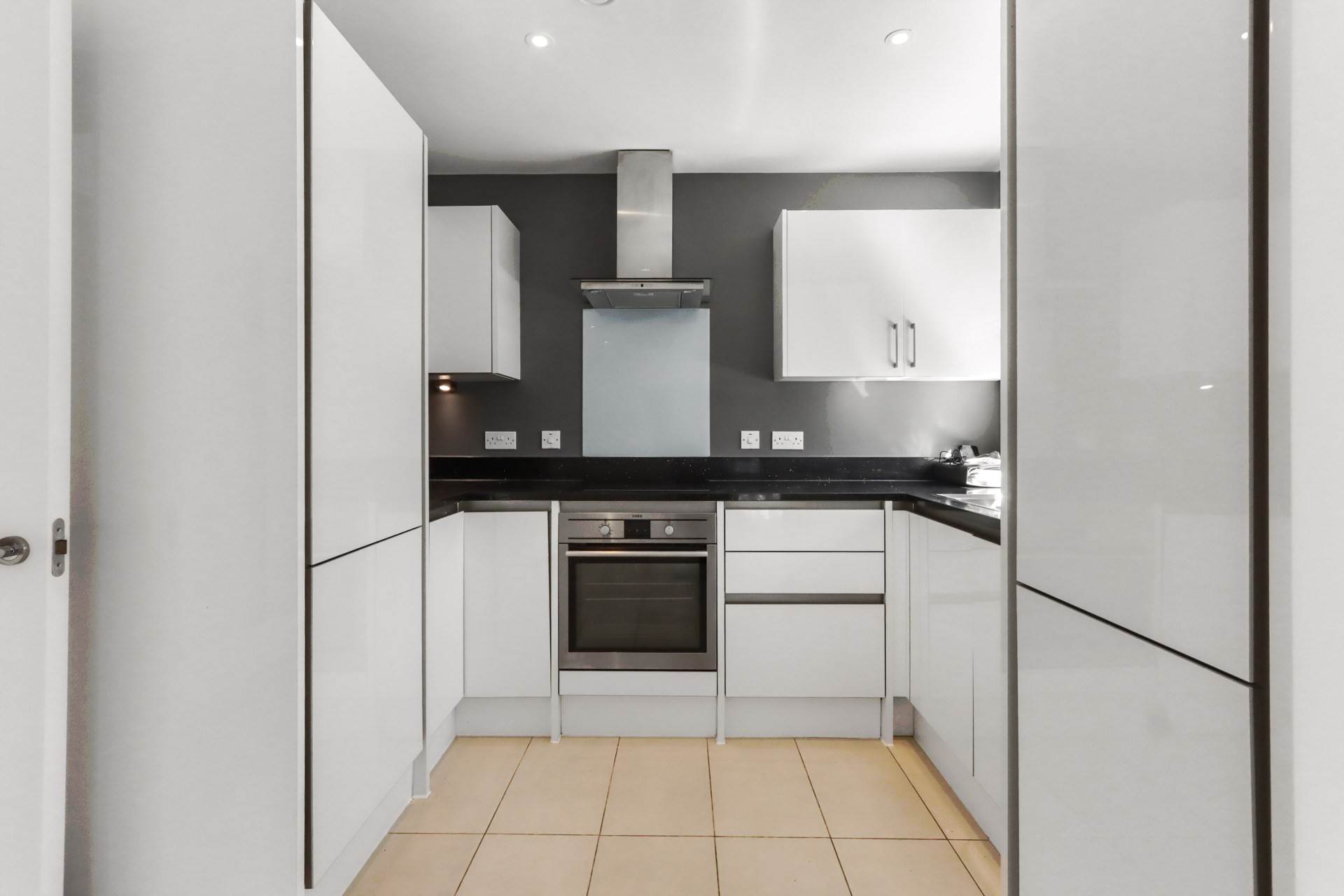 2 Sambroke Square, Image 4