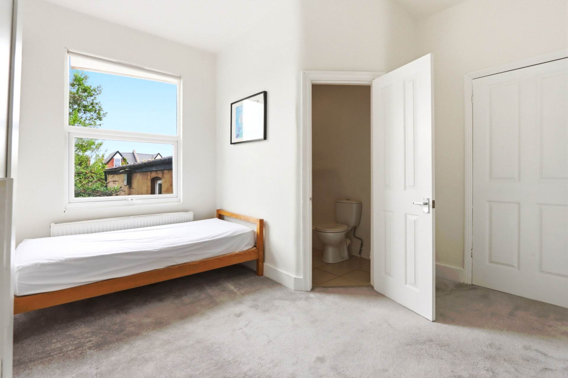 Parkhurst Road, London, Image 7