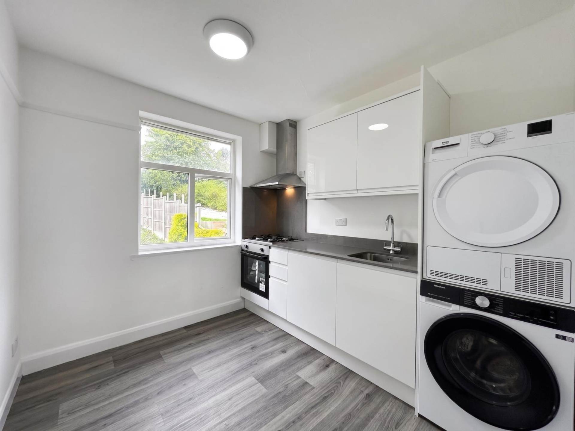 Seymour Road, Luton LU1, Image 12