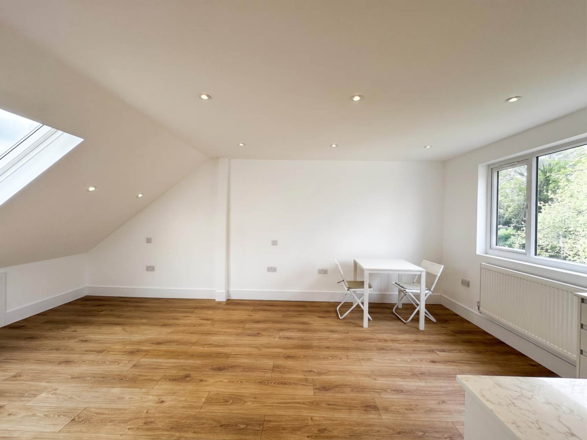 Seymour Road, Luton LU1, Image 4