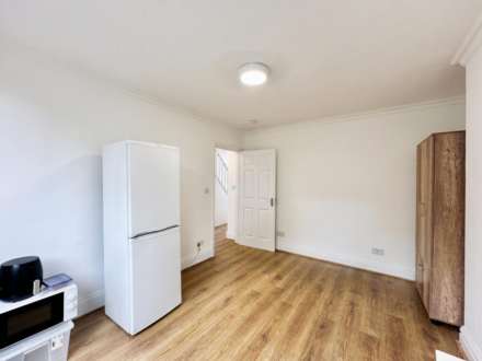 Seymour Road, Luton LU1, Image 17