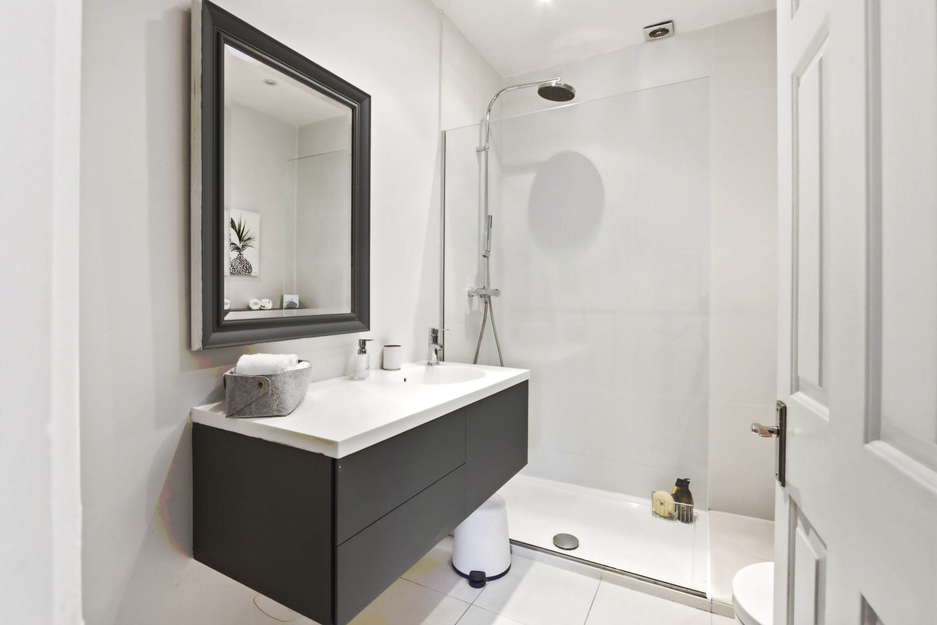 Wilson Street, London, Image 10
