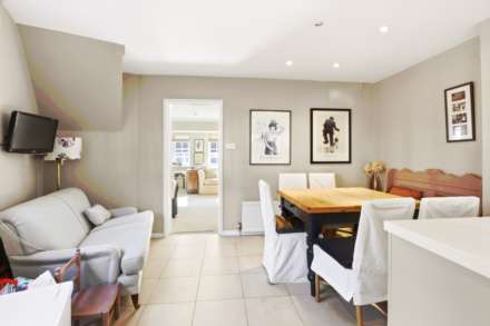 Wilson Street, London, Image 5