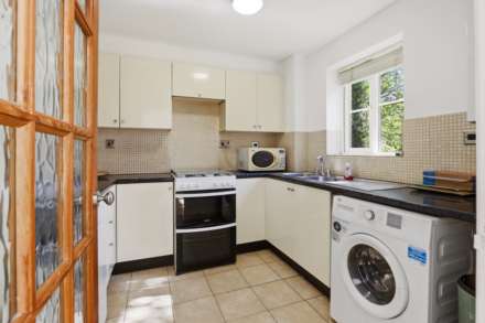 Gladbeck Way, Enfield, Image 5