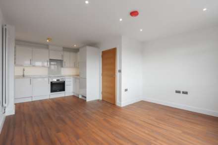 Rye Road, Rye Park, Hoddesdon EN11, Image 12