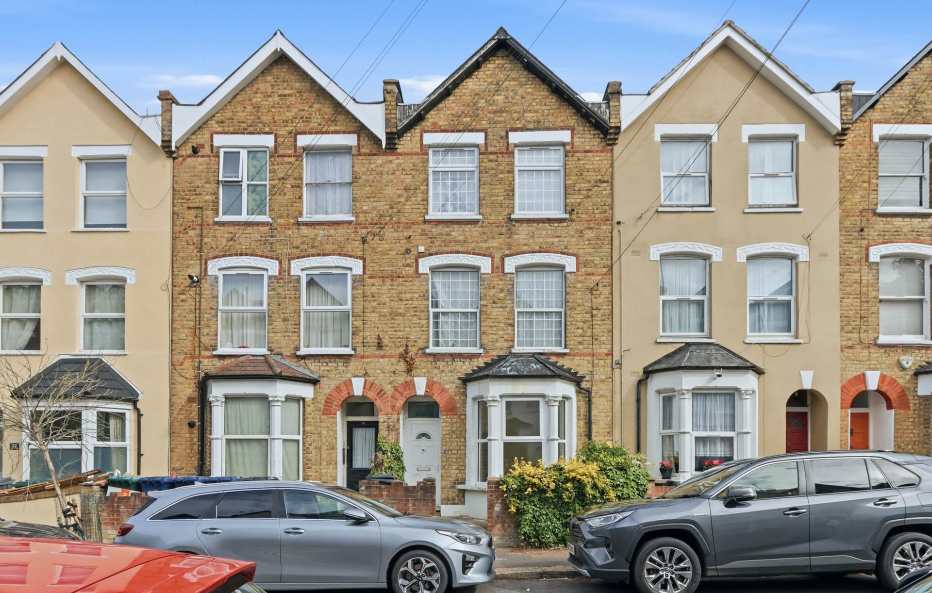 Holly Park Road, London, Image 1