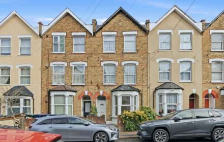 Holly Park Road, London, Image 1