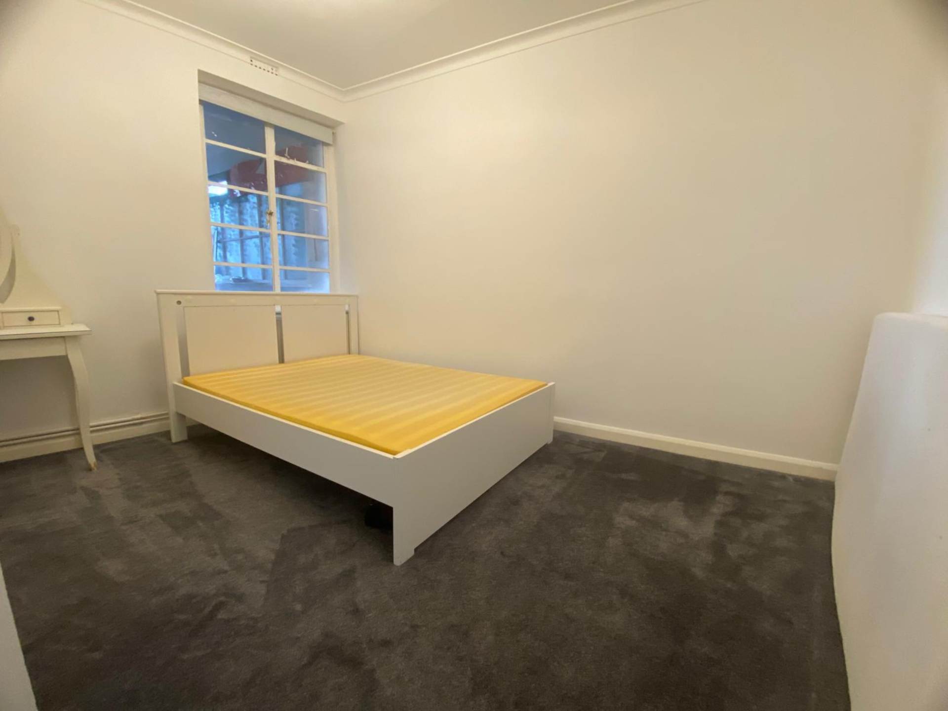 Woodhouse Road, North Finchley, London N12, Image 5