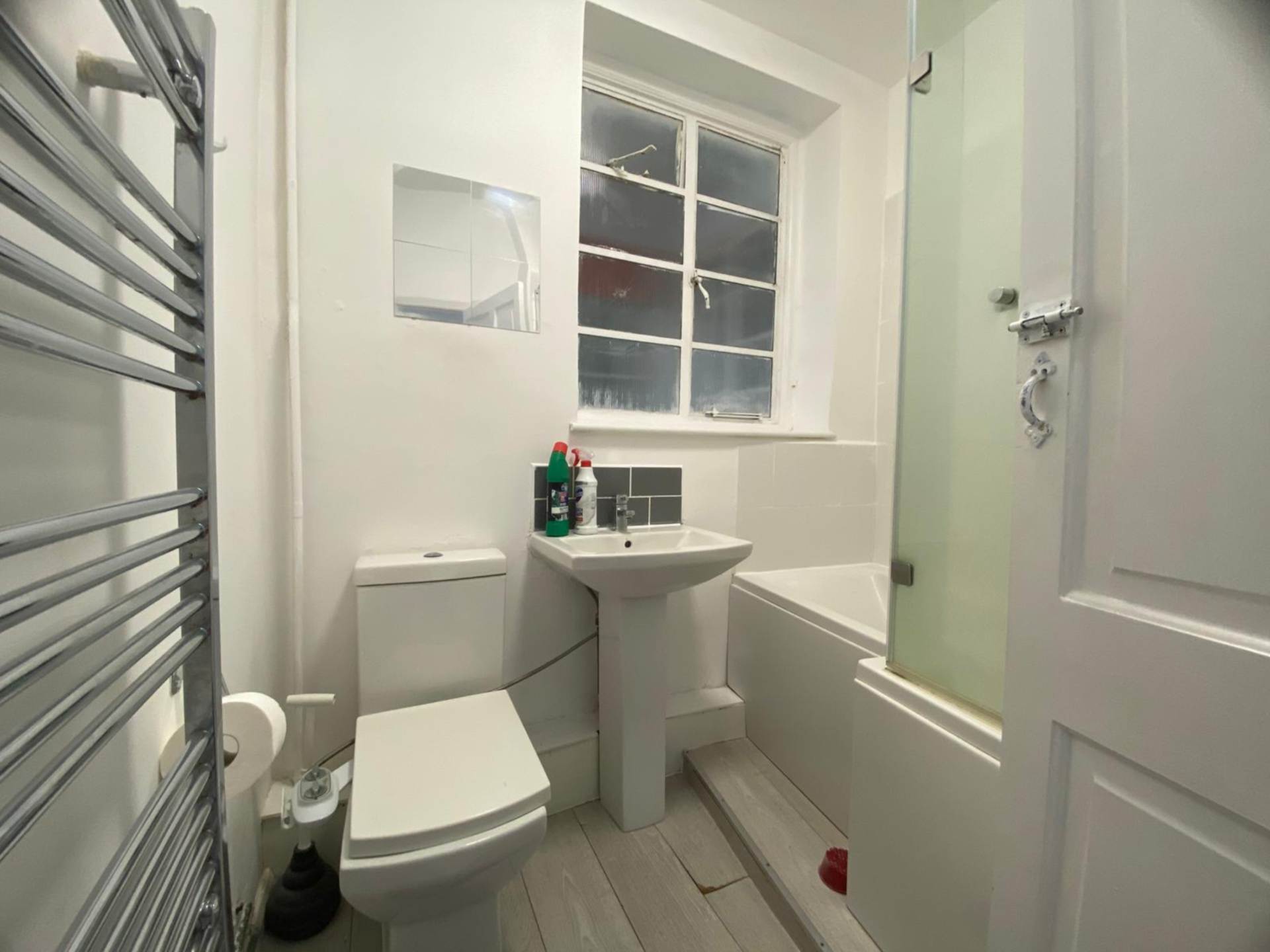 Woodhouse Road, North Finchley, London N12, Image 7