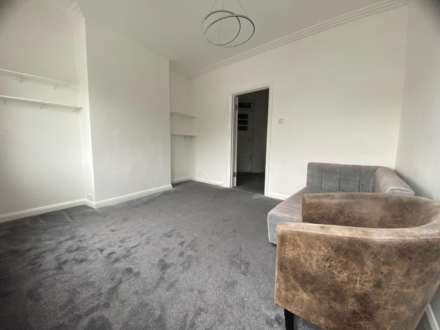 Woodhouse Road, North Finchley, London N12, Image 3
