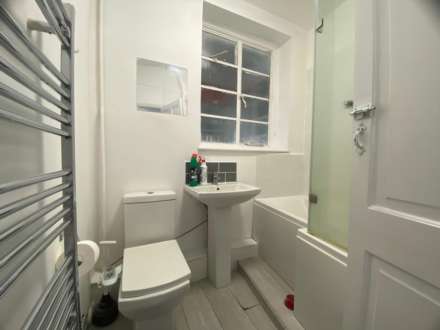 Woodhouse Road, North Finchley, London N12, Image 7