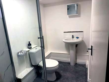 Hornsey Road, Hornsey Rise, London N19, Image 12