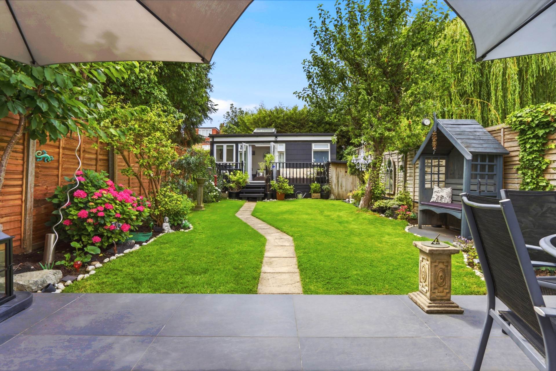 Ashurst Road, London, Image 16
