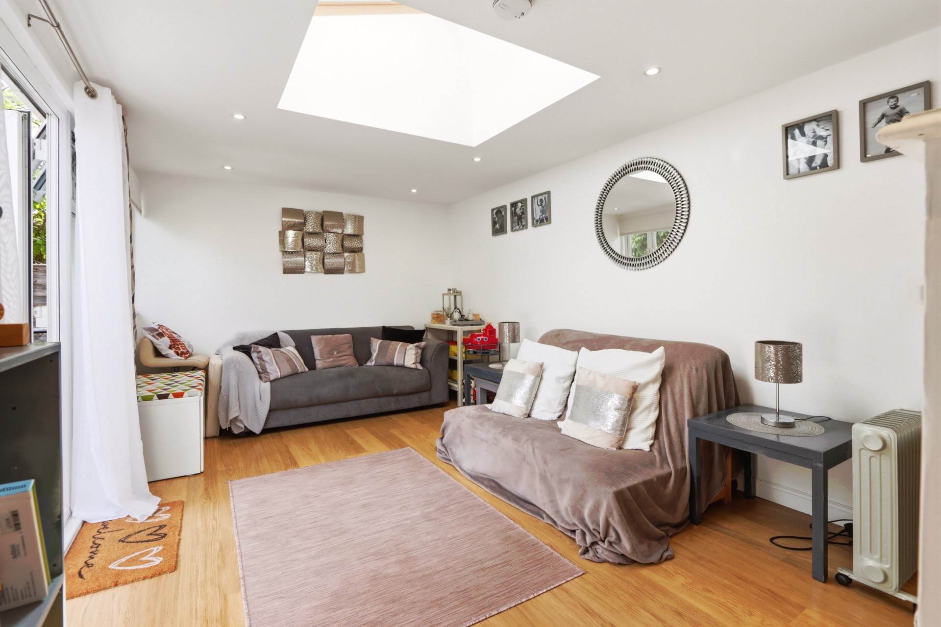 Ashurst Road, London, Image 18